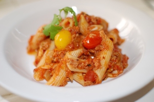 kimchi pasta with meatloafsauce